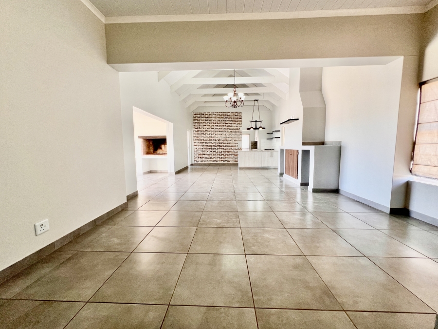 5 Bedroom Property for Sale in Laguna Sands Western Cape